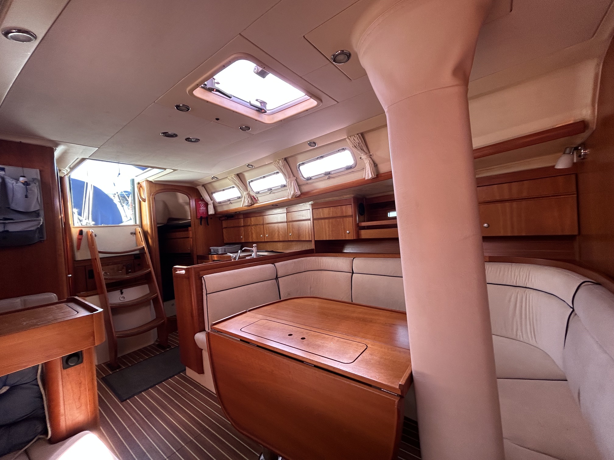 Dehler 39