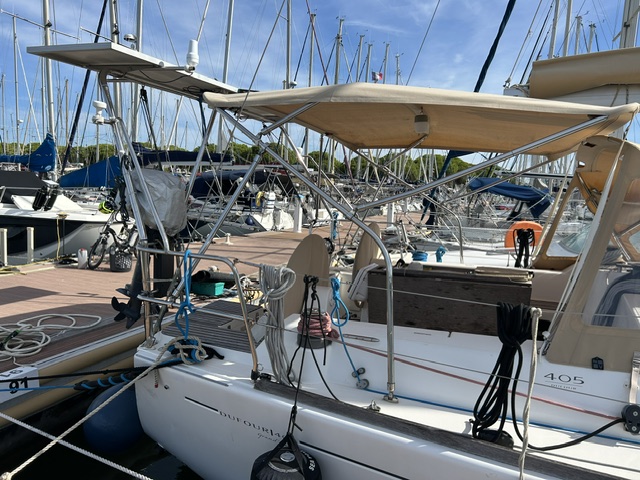 DUFOUR 405