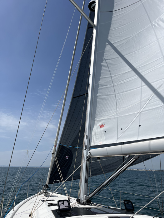 Dufour 470